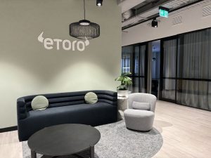 eToro to Begin Gradual Migration to New App From October 4