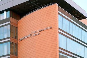 Clearstream and Ares Management Announce Partnership