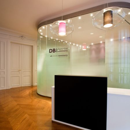 DB Investing MT5 AI Assistant to Bring AI-Powered Analysis