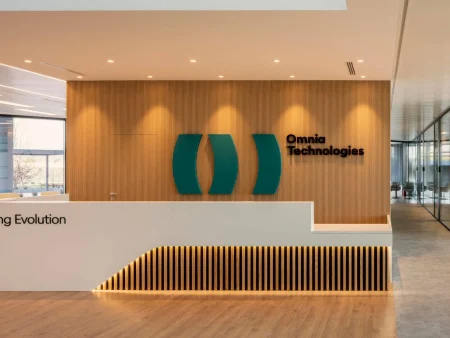 Omnia Exchange Partners With Monavate for Global Digital Asset Payments