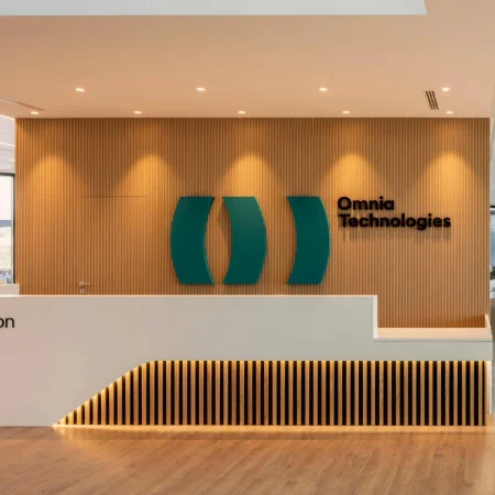 Omnia Exchange Partners With Monavate for Global Digital Asset Payments